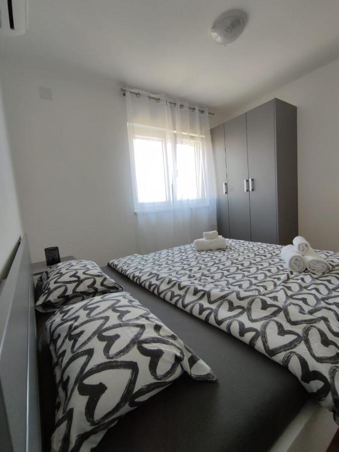 Apartman Ivana Biograd Na Moru Bagian luar foto
