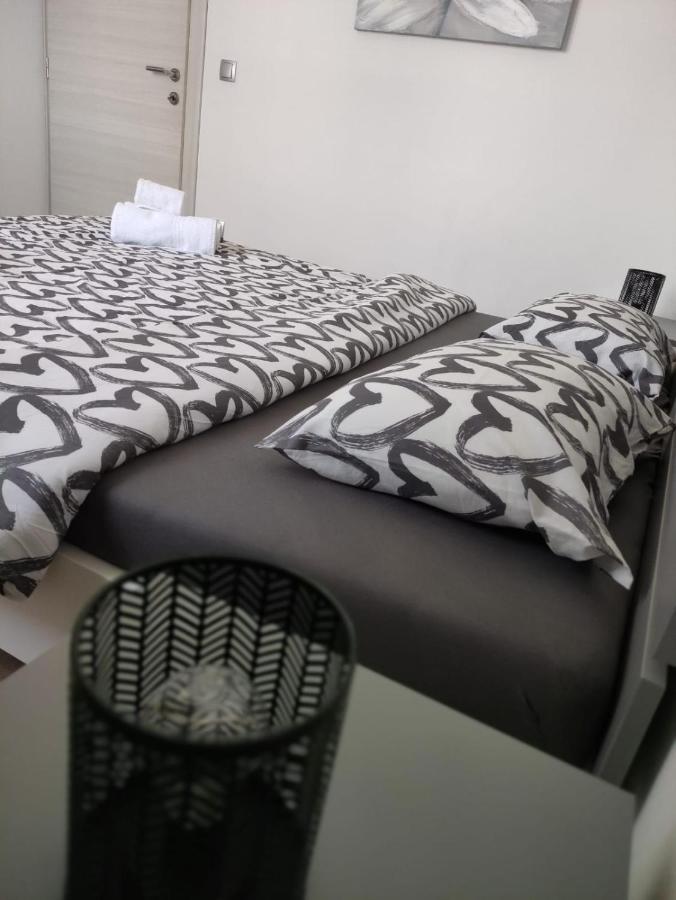 Apartman Ivana Biograd Na Moru Bagian luar foto