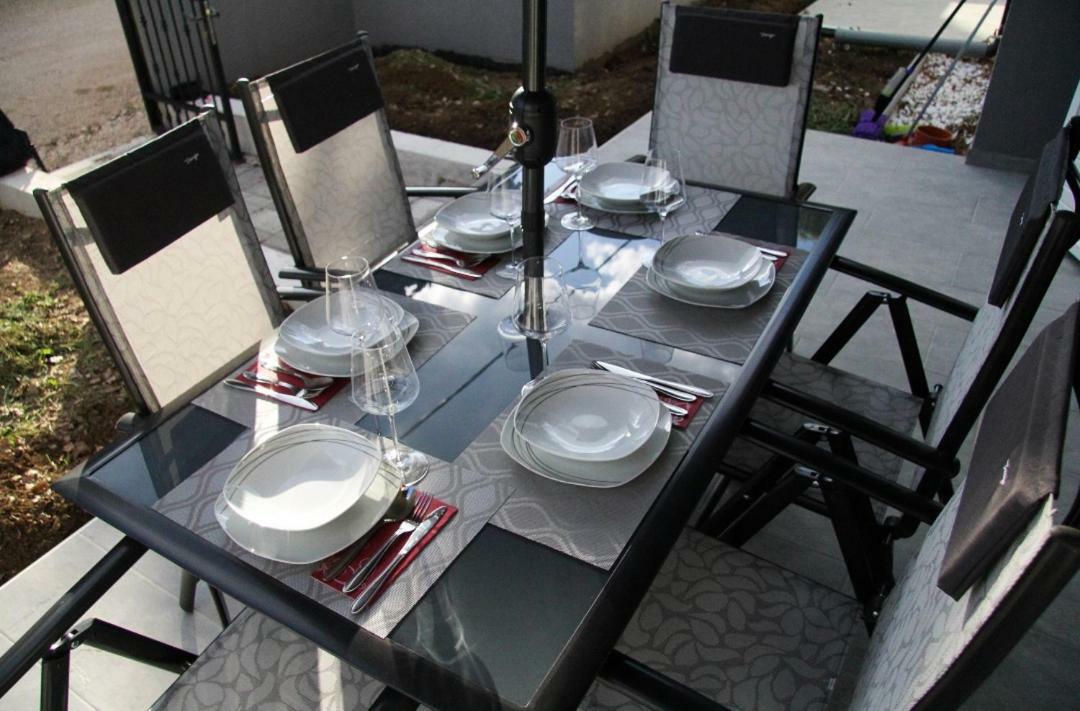 Apartman Ivana Biograd Na Moru Bagian luar foto