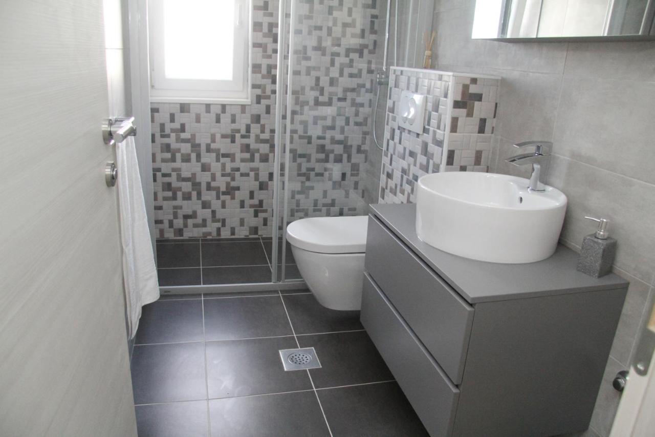 Apartman Ivana Biograd Na Moru Bagian luar foto