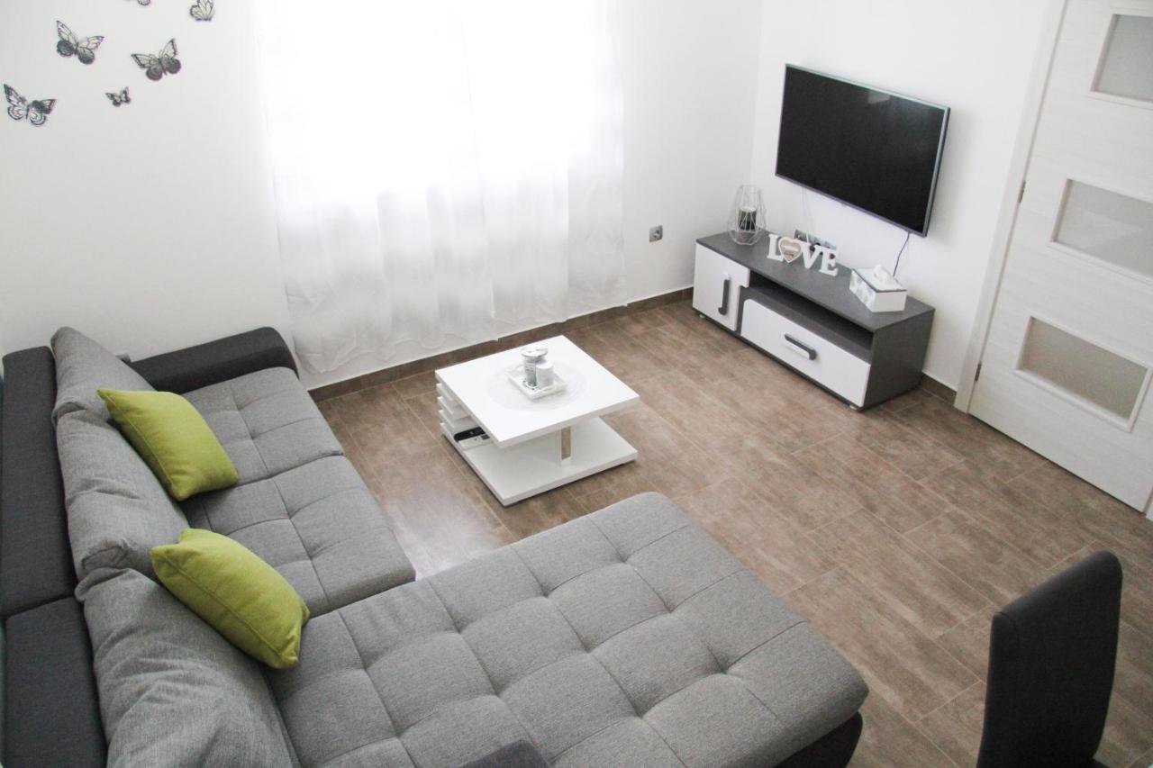 Apartman Ivana Biograd Na Moru Bagian luar foto